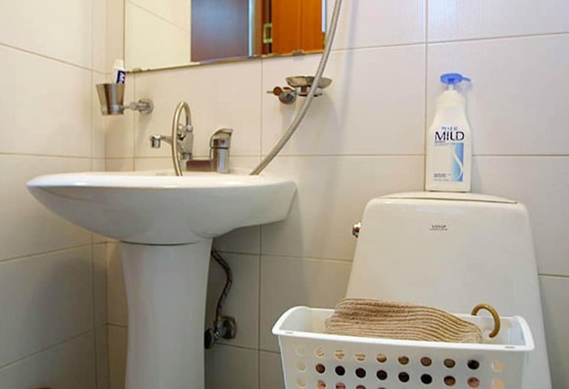 Mari Sea Ever Pension