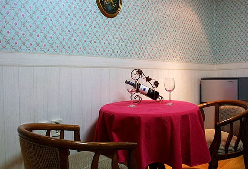 Mari Sea Ever Pension