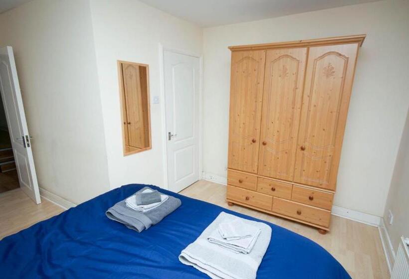 Marley Mansions Apartment   Clarendon