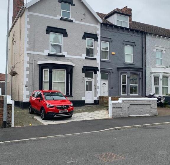 Marley Mansions Apartment   Clarendon