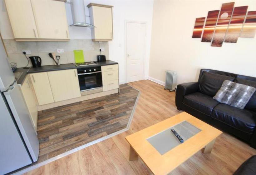 Marley Mansions Apartment   Clarendon