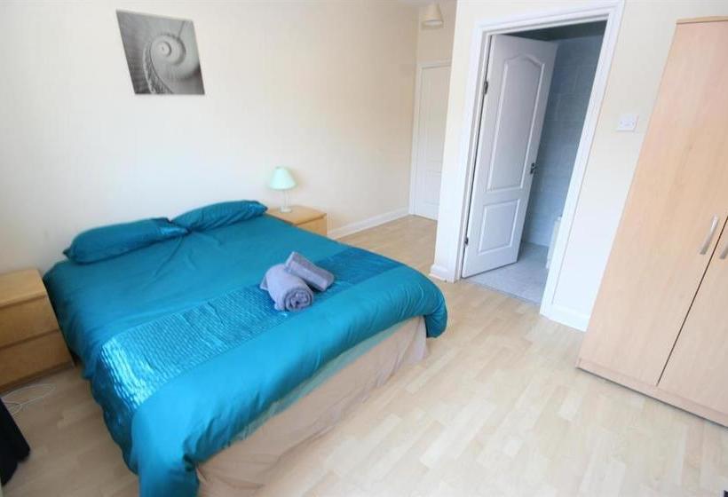 Marley Mansions Apartment   Clarendon