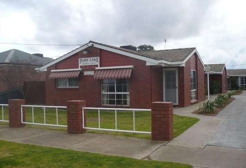 Parklake Holiday Units