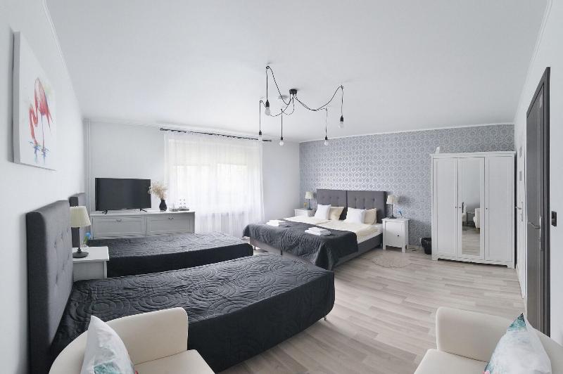 펜션 7th Room Guest House