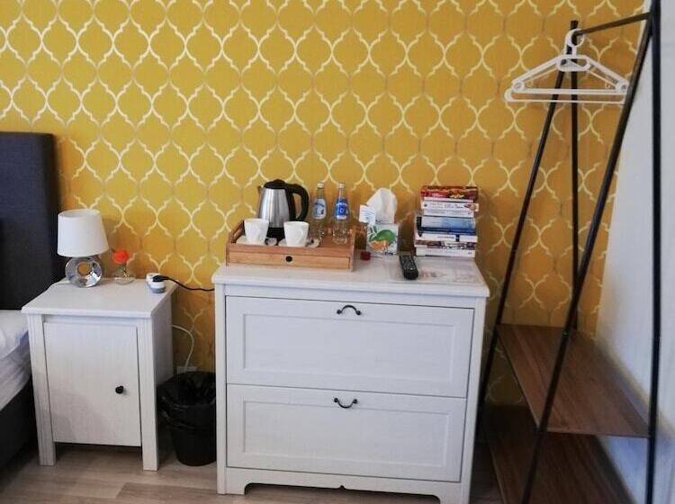 펜션 7th Room Guest House