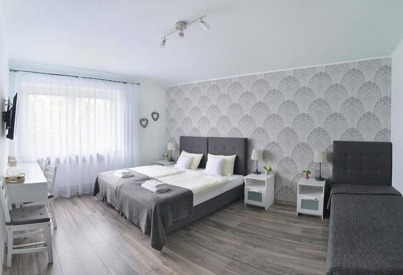 Пансион 7th Room Guest House