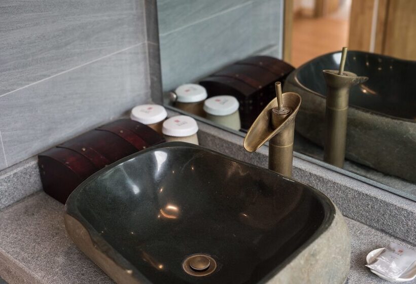 بنسيون Btg Boutique Hotel Tuyu