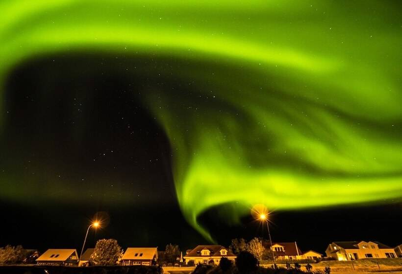 پانسیون Eyvindarholt Guesthouse