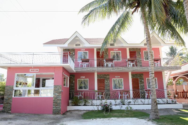 بنسيون Luzmin Bh Pink House