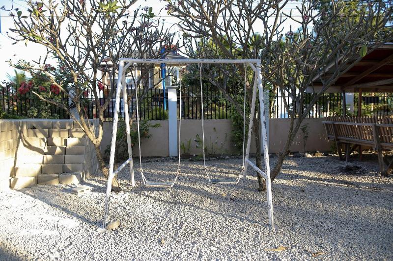 펜션 Luzmin Bh  White House