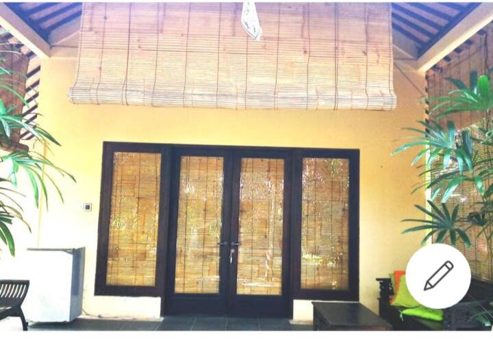 פנסיון Mango Moon