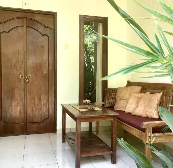 פנסיון Mango Moon