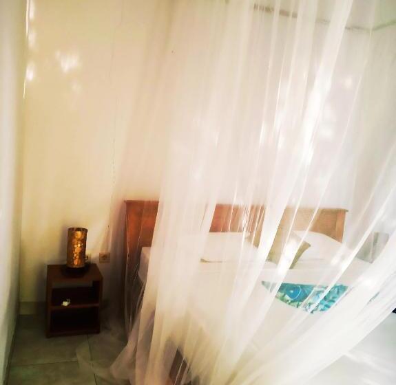 פנסיון Mango Moon