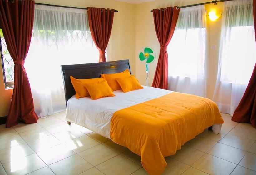 پانسیون Mission Guest House