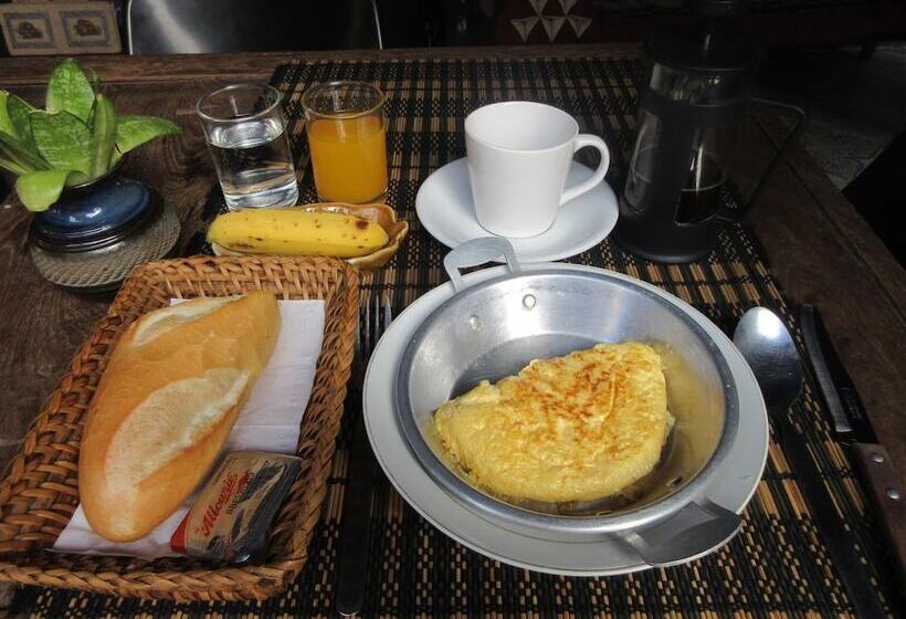 膳宿费 Moonlight Champa