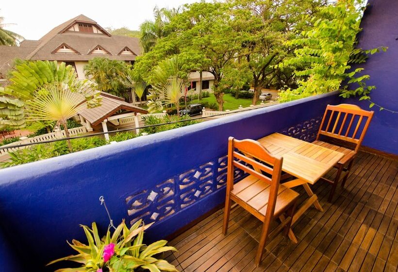 膳宿费 Moonlight Champa