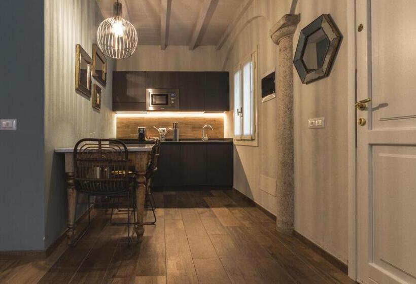 펜션 Piccola Torre Maison