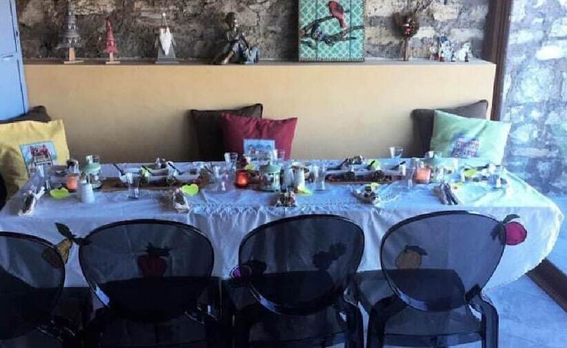 פנסיון Sihirli Kitap Kahve Konuk Evi