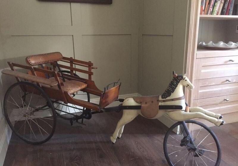 Пансион The Horse & Hound