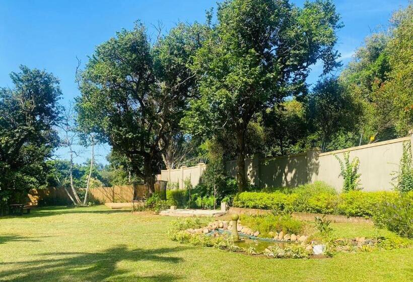 פנסיון Valley Villa