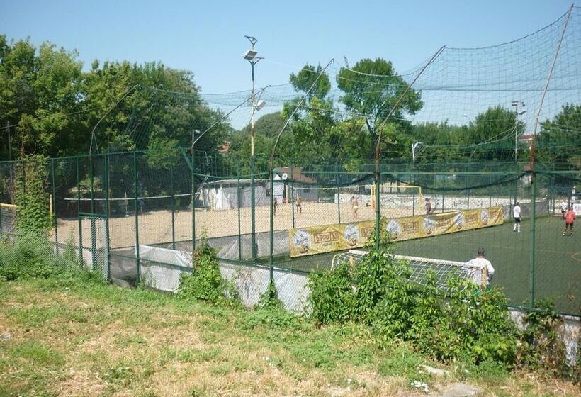 פנסיון Yalta Guesthouse