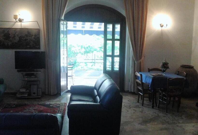 Residence Gnura Momma