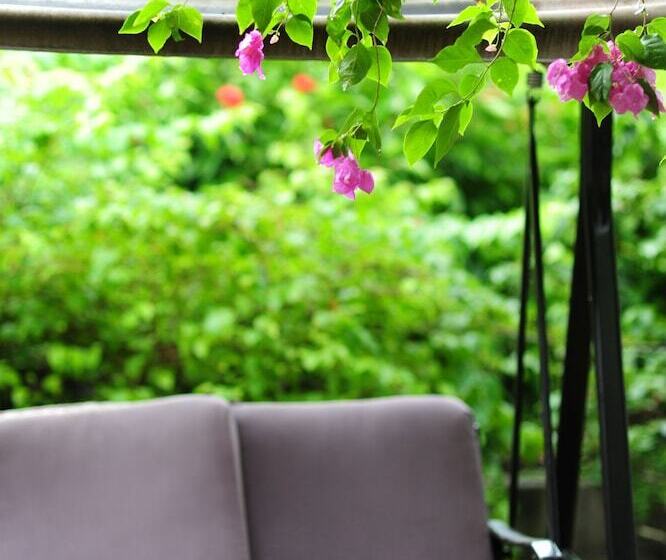 Shell Villa Apartel Resort