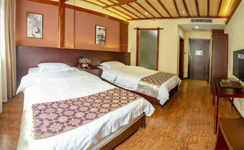 The Family Hotel In Yangshuo County