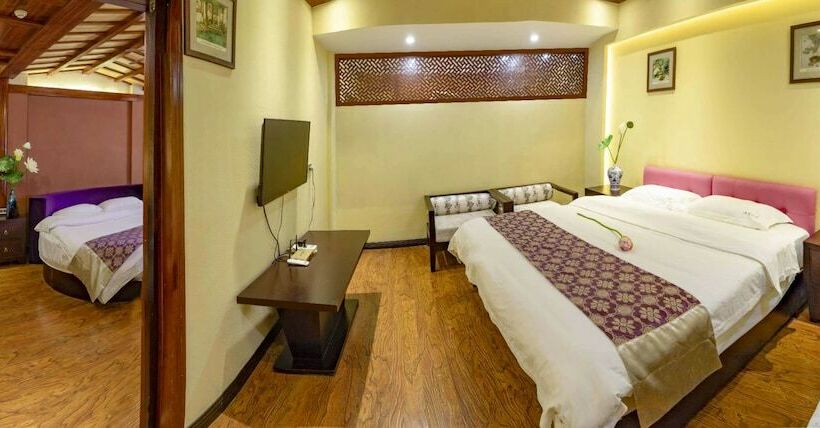 The Family Hotel In Yangshuo County