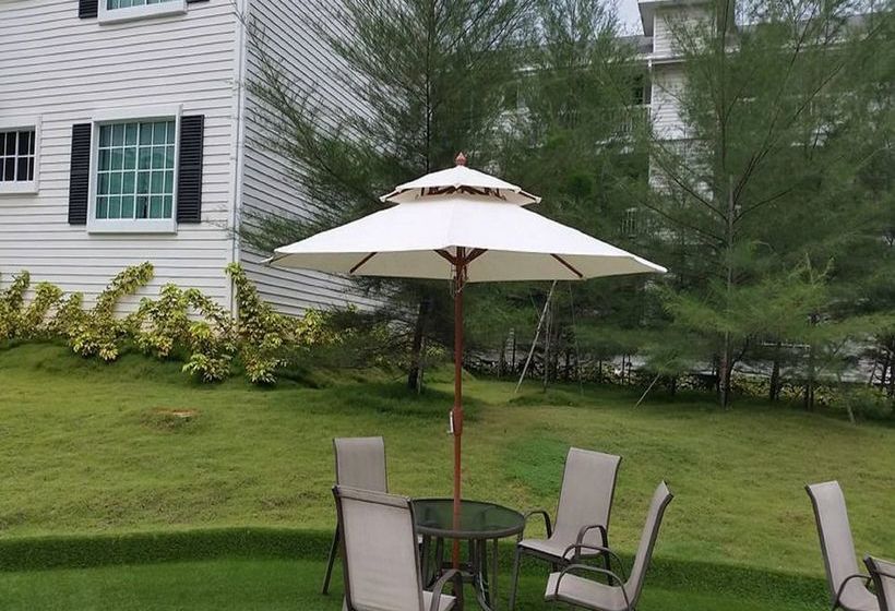 The Pines Villa 792 The Residence Kampar