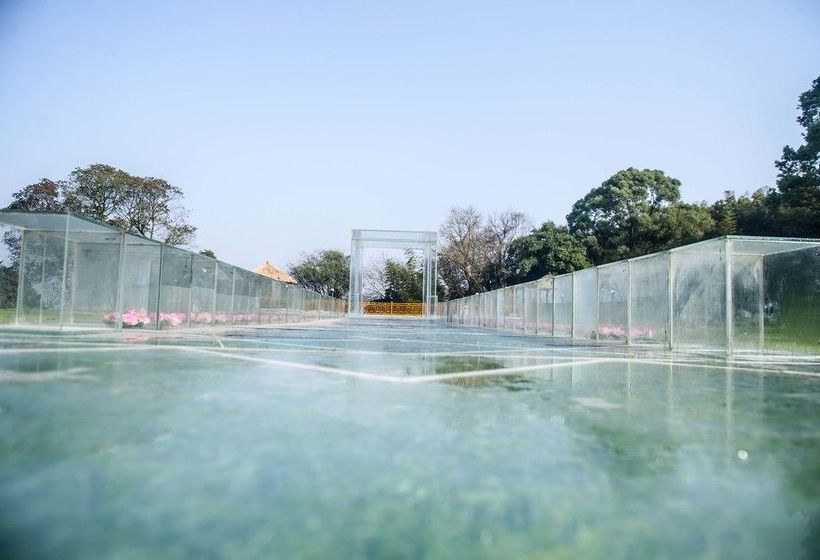 Yueyang Junshan Island Narada & Resort