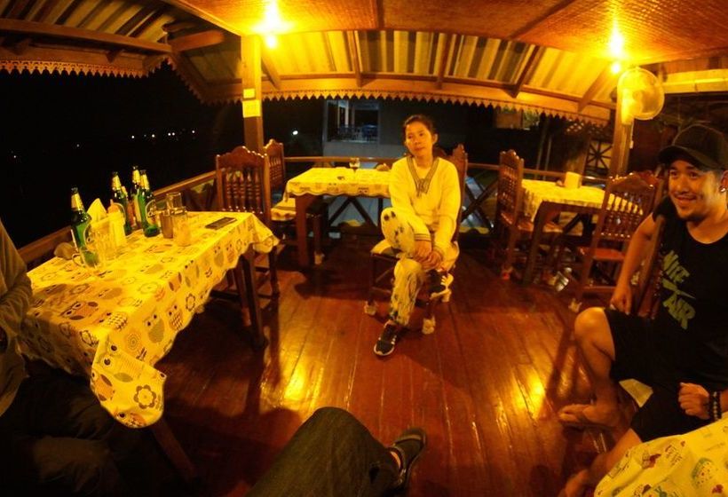 Общежитие Baan Rimtaling Guest House