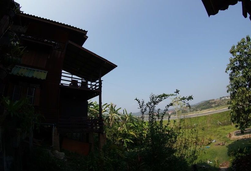 Общежитие Baan Rimtaling Guest House