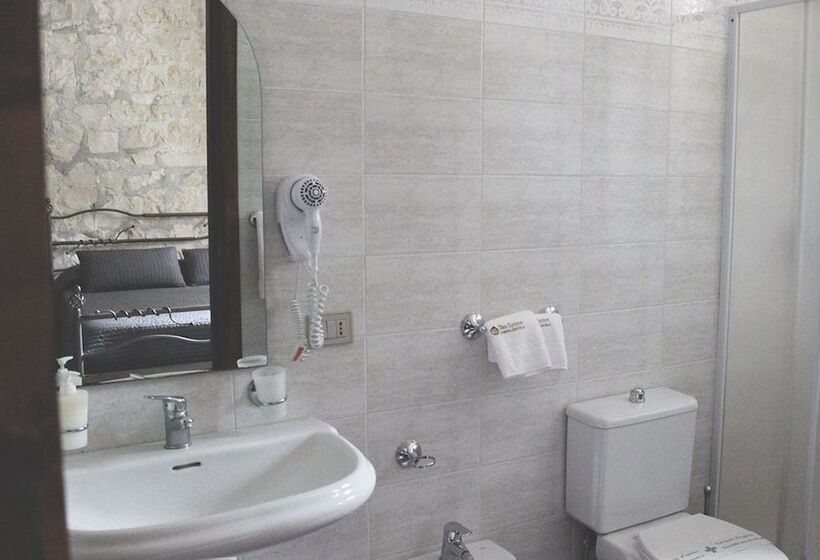 住宿加早餐  A Cunziria