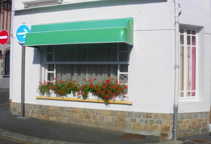 مبيت وإفطار A L'abri Des Vents