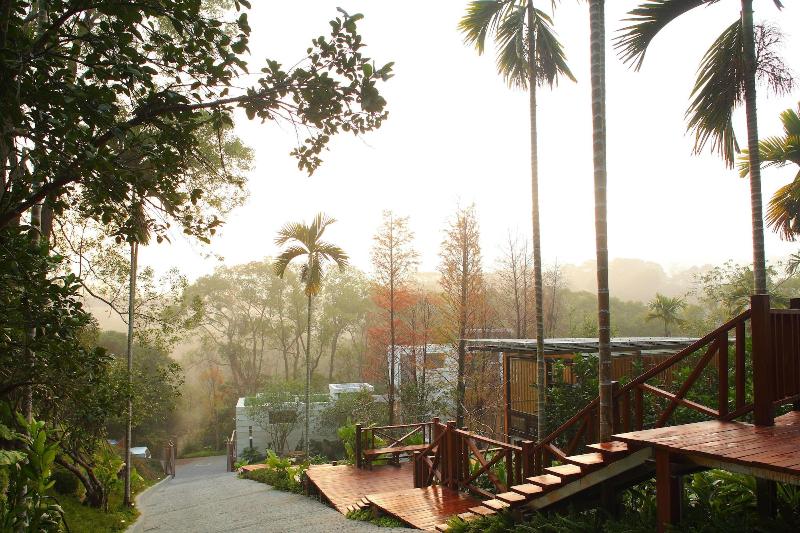 تختخواب و صبحانه Chooart Villa