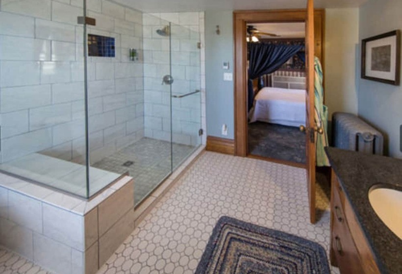 مبيت وإفطار Mcconnell Inn