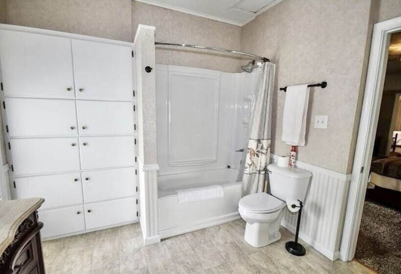 مبيت وإفطار Sassafras Inn