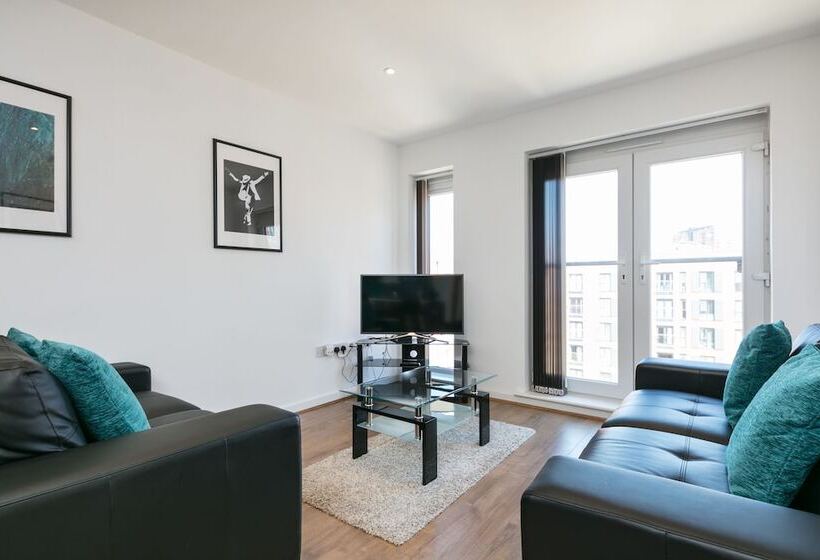 Bluestone Apartments Trinity