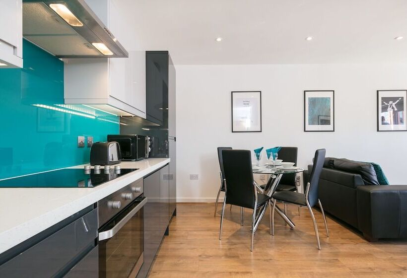 Bluestone Apartments Trinity