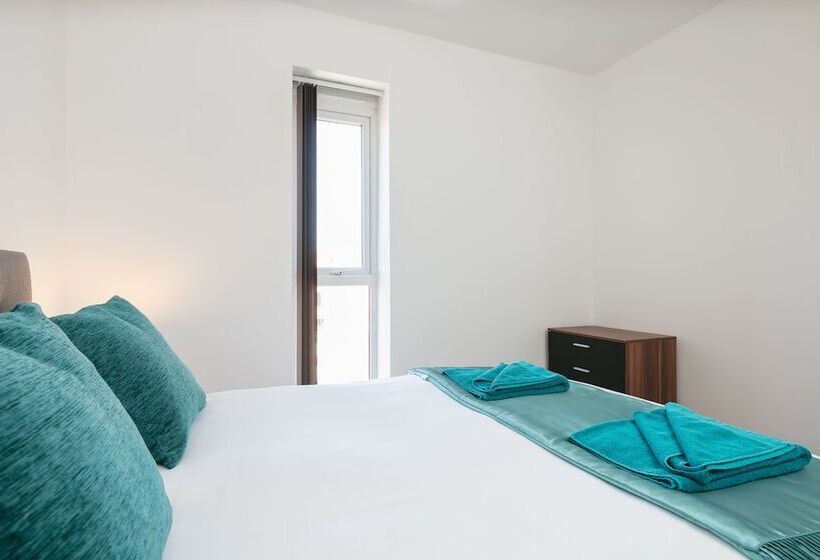 Bluestone Apartments Trinity