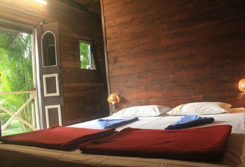 Boatys Beach Cottages