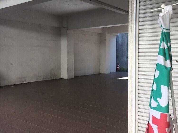 Cafe & Guest House Sofarii Hostel