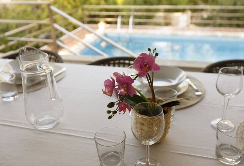 Casa Capitán, Piscina Privada, Wifi, Cerca De La Playa