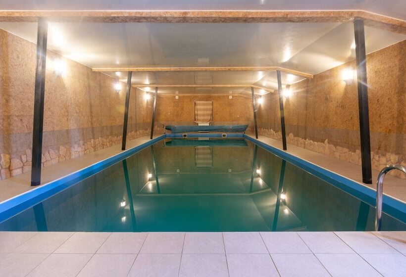 Country Hotel Hvoinyi