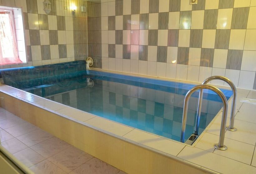 Country Hotel Hvoinyi