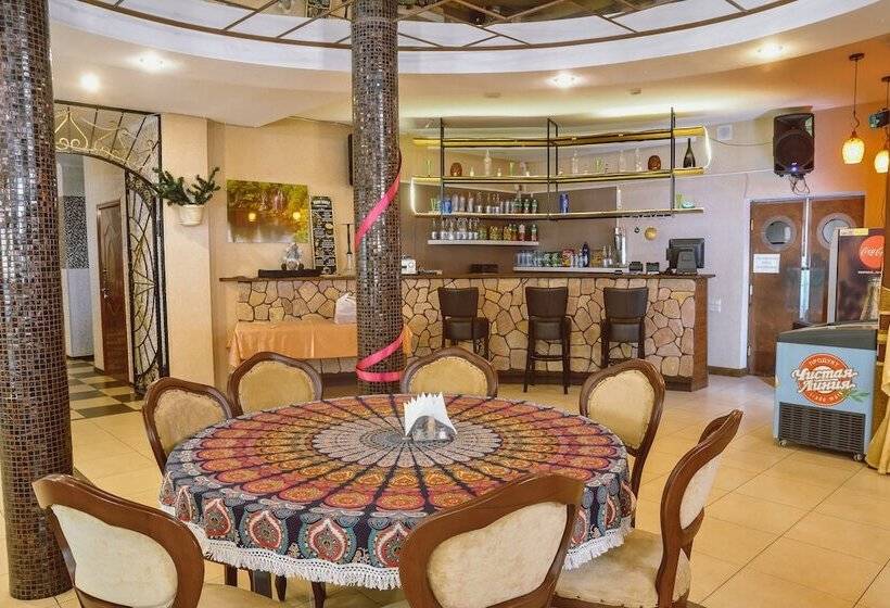 Country Hotel Hvoinyi