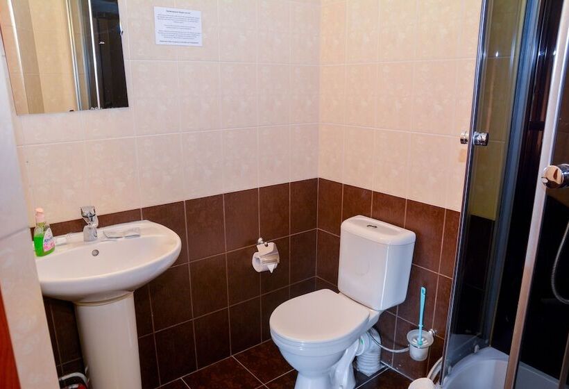 Country Hotel Hvoinyi