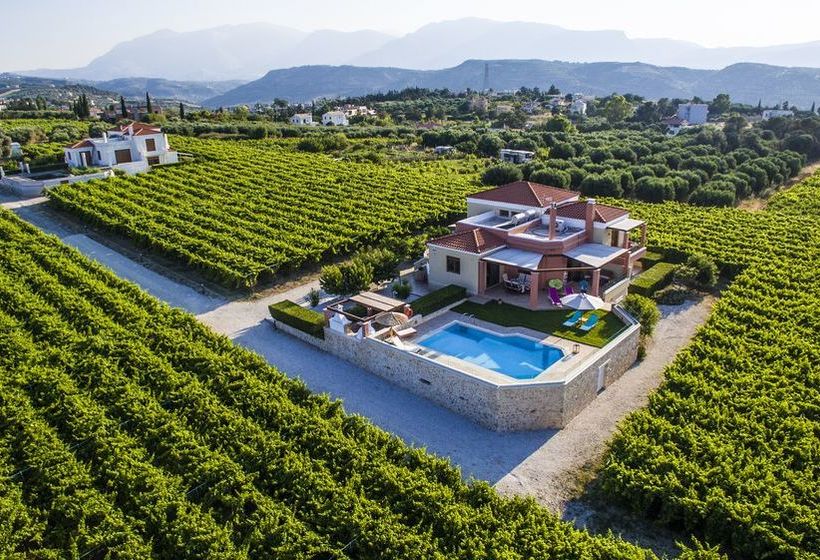 Cretan Vineyard Hill Villa Private Pool, Panoramic View, Beautiful Vineyard