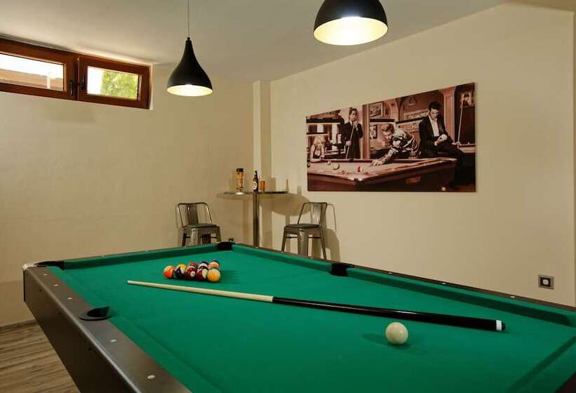 Cretan Vineyard Hill Villa Private Pool, Panoramic View, Beautiful Vineyard